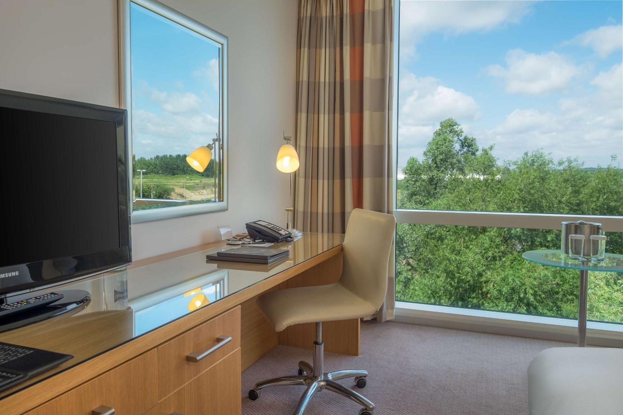 מלון Hilton רדינג מראה חיצוני תמונה